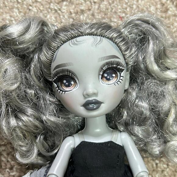 Rainbow High Shadow High Fashion Doll Re-Styled Dressed Nicole Steel No Shoes - Picture 2 of 4